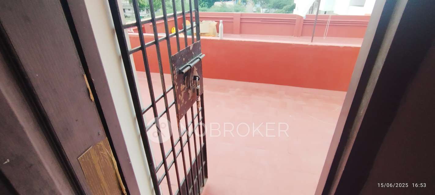 2 BHK Flat In Dwaraka Apartments For Sale  In Mannivakkam