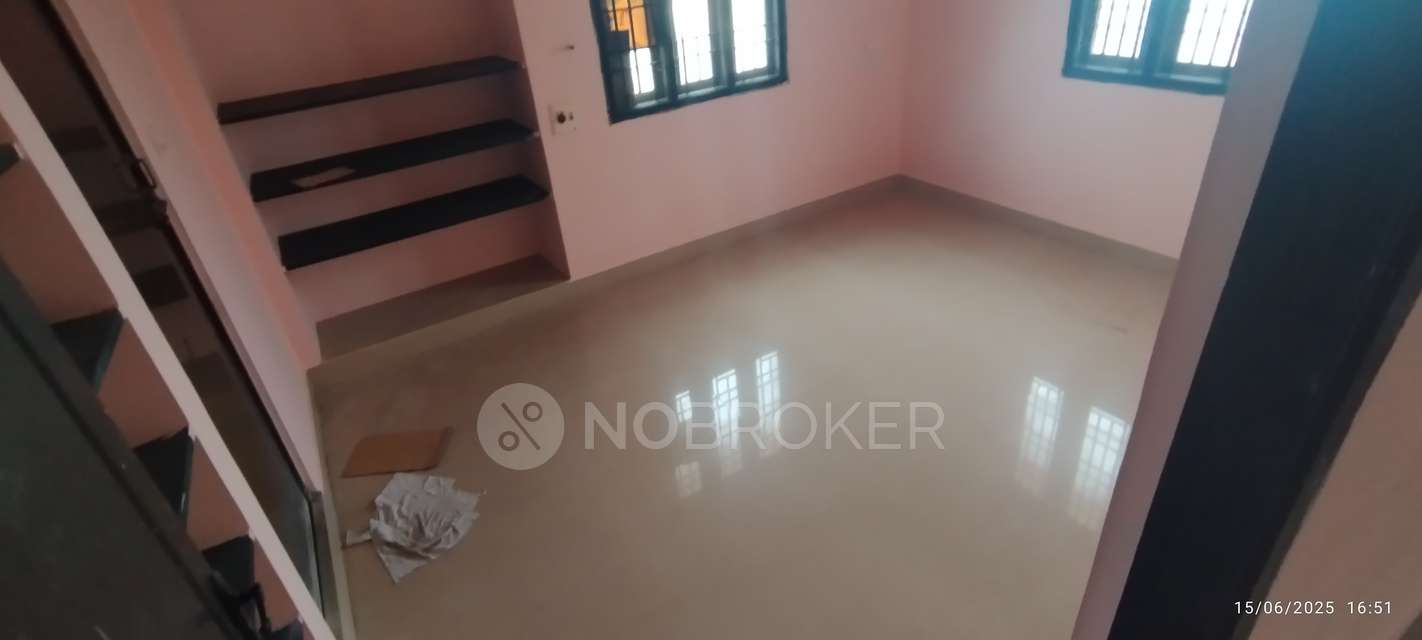 2 BHK Flat In Dwaraka Apartments For Sale  In Mannivakkam