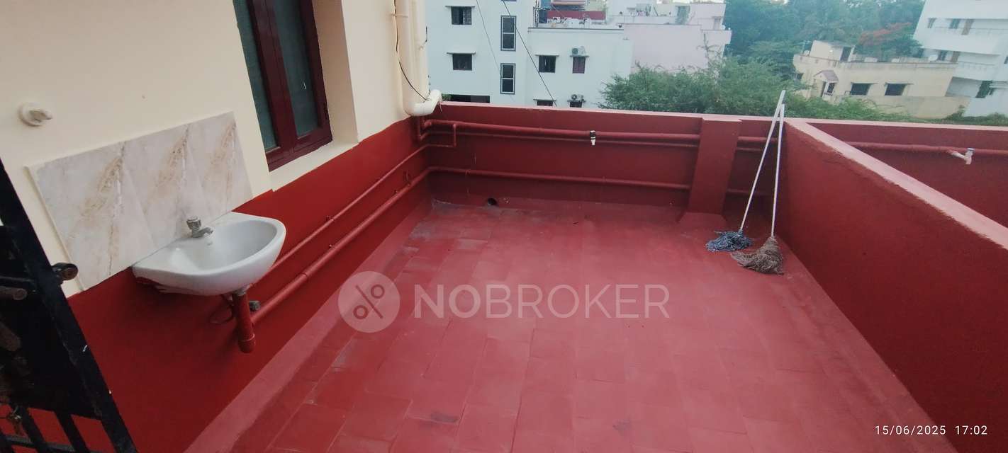 2 BHK Flat In Dwaraka Apartments For Sale  In Mannivakkam