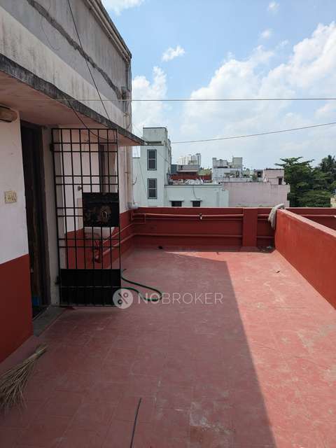 2 BHK Flat In Dwaraka Apartments For Sale  In Mannivakkam
