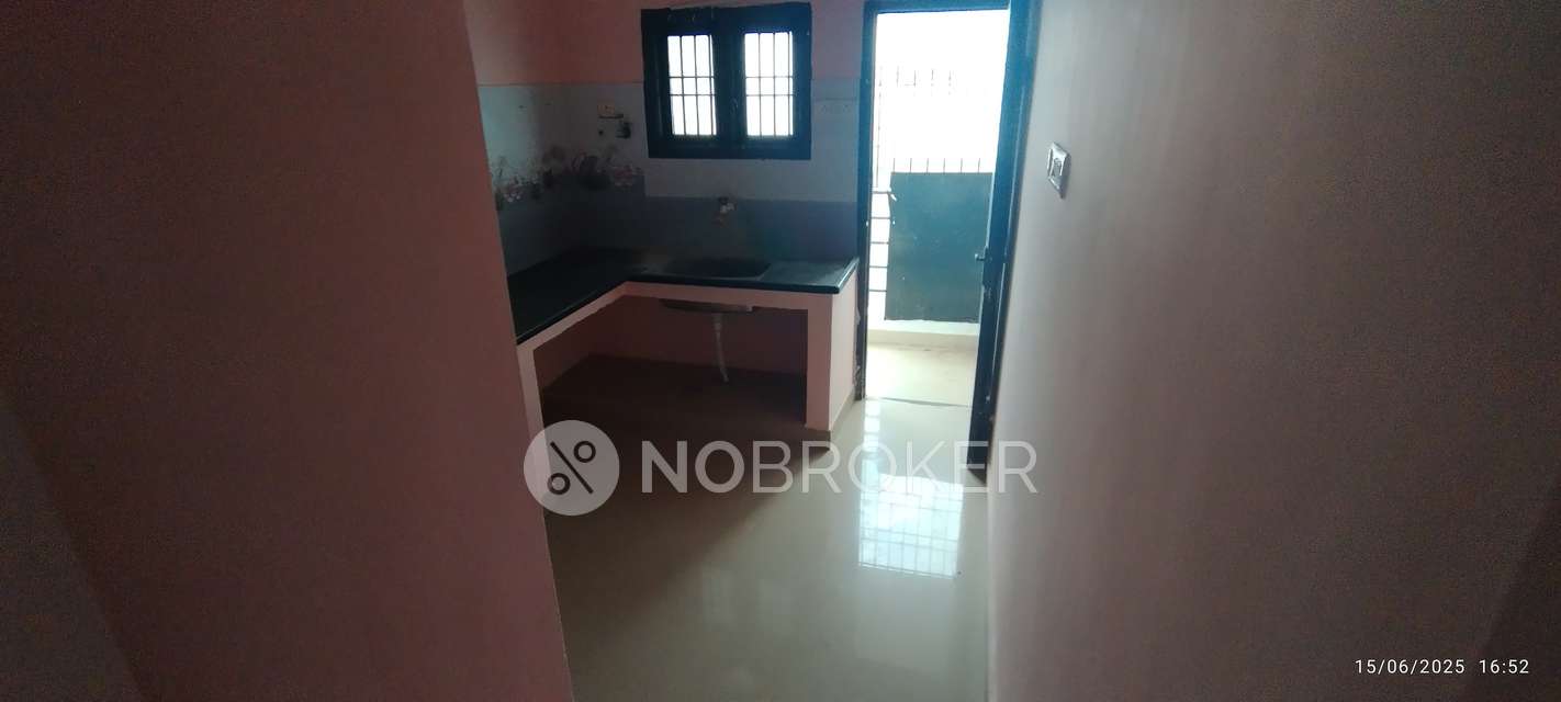 2 BHK Flat In Dwaraka Apartments For Sale  In Mannivakkam