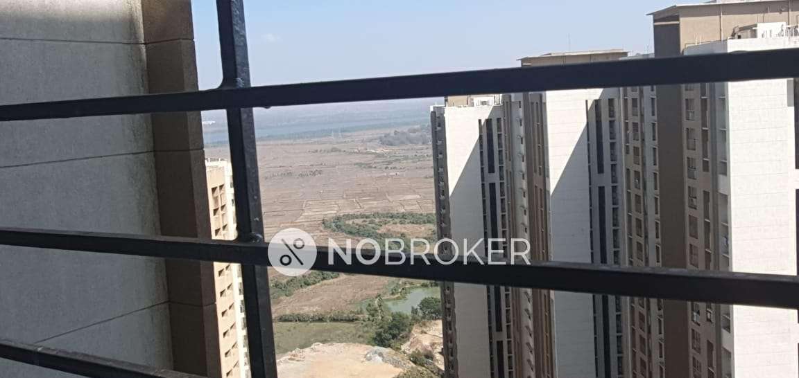 1 BHK Flat In Lodha Splendora Platino  For Sale  In Thane West 