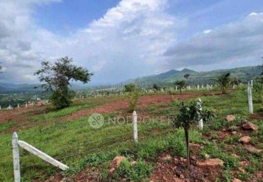 Plot For Sale  In Amcore Property In Velhe