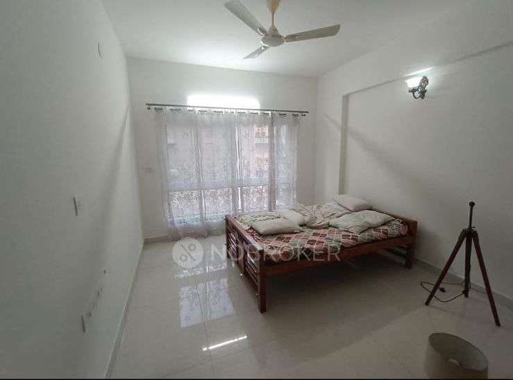 Single Room for  In 3 BHK  In Vajram Esteva In Bellandur