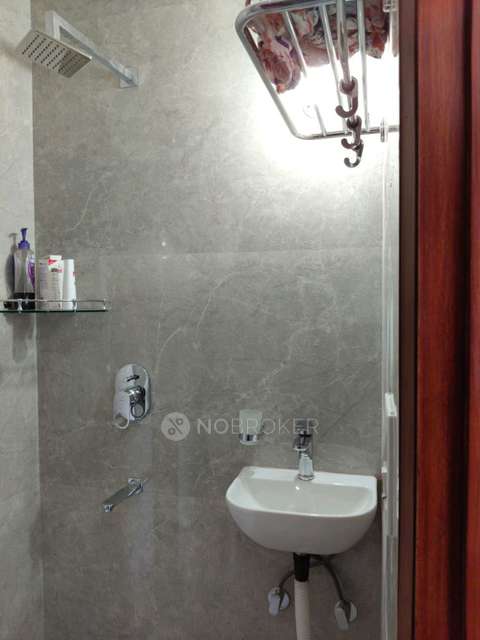 PG for Girls in Rosewood Apartment B2, Vasant Kunj