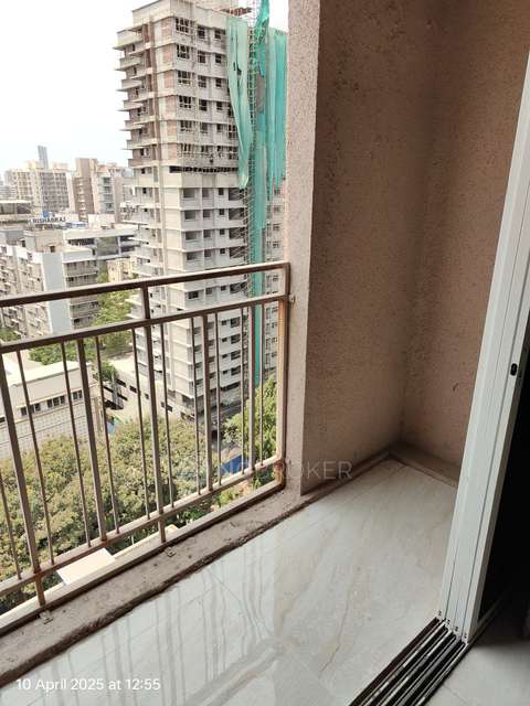 2 BHK Flat In Tanna Heights For Sale  In Kandivali West