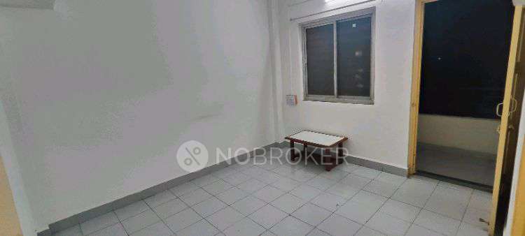 1 BHK Flat In Sarthak Co-op Housing Society For Sale  In Sarthak Society Road