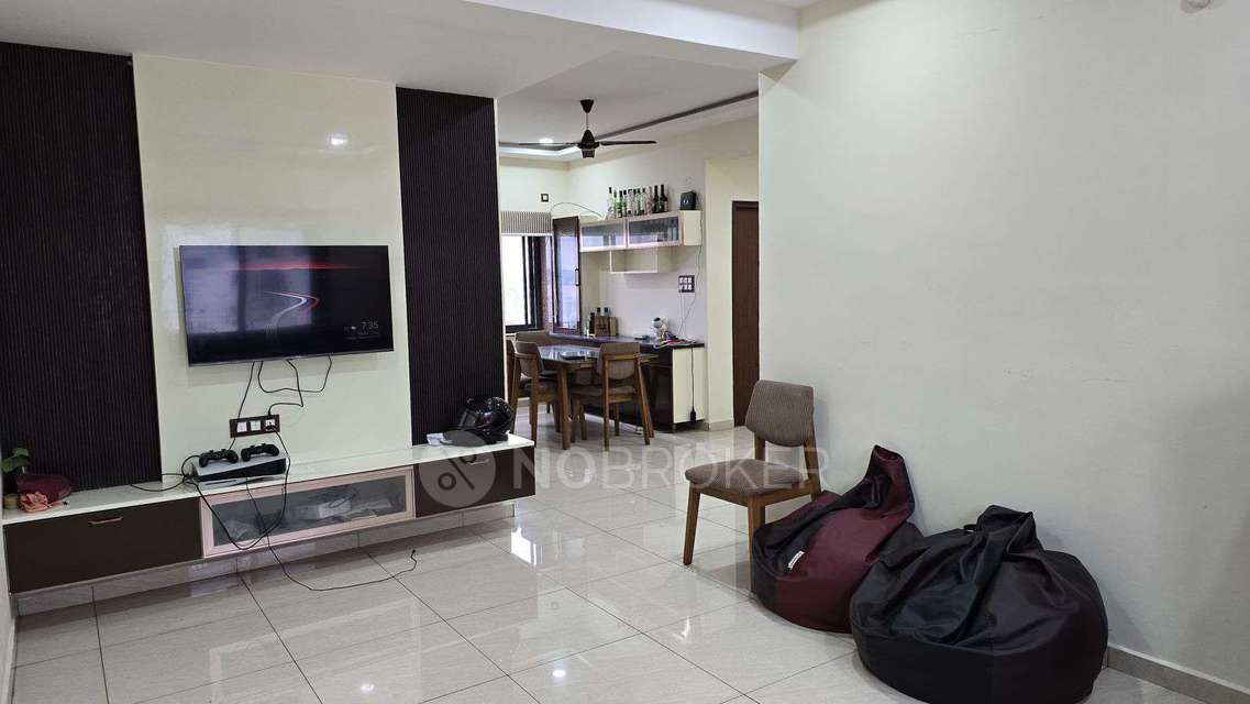 Single Room for Male In 3 BHK  In Shri Rama Krishna Nilayam In Khajaguda