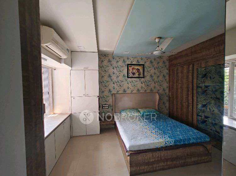 2 BHK Flat In Pragji Sunderji Co. Hsg. Soc. For Sale  In Mulund West