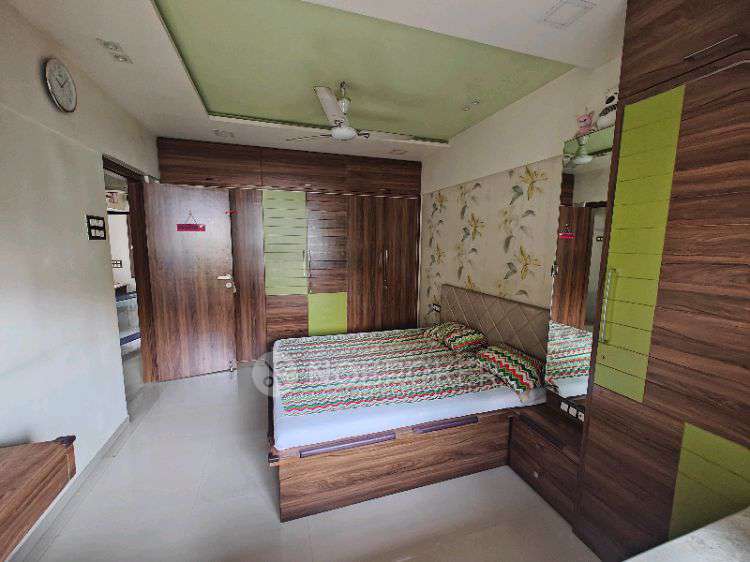 2 BHK Flat In Pragji Sunderji Co. Hsg. Soc. For Sale  In Mulund West