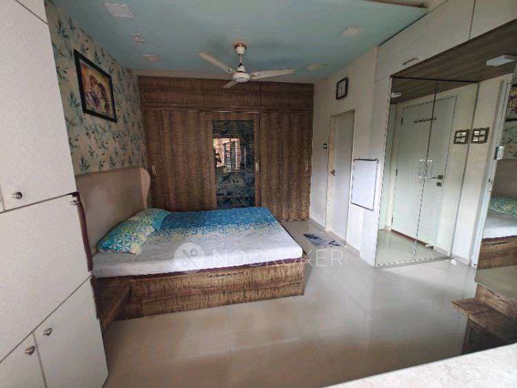 2 BHK Flat In Pragji Sunderji Co. Hsg. Soc. For Sale  In Mulund West