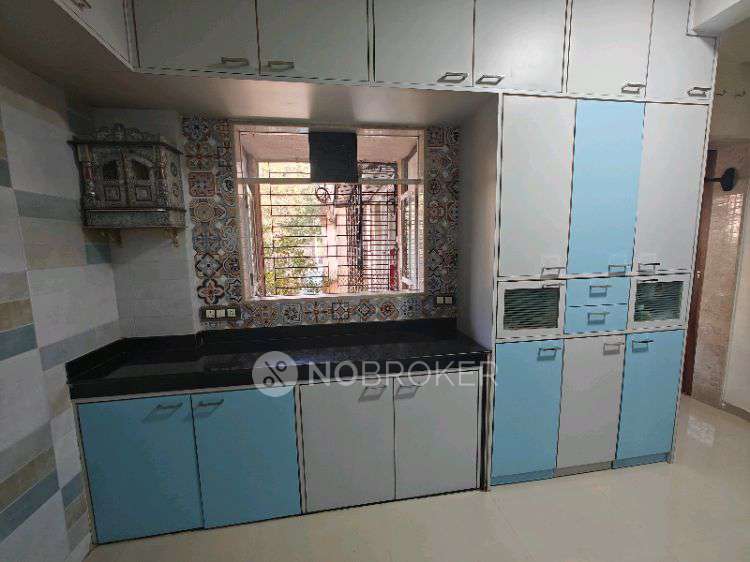 2 BHK Flat In Pragji Sunderji Co. Hsg. Soc. For Sale  In Mulund West