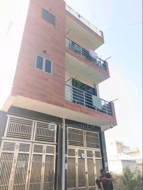 2 BHK Flat In E Block,goverdhan Kun,near Defense Colony,bhonsdi for Rent  In Mohan Nagar