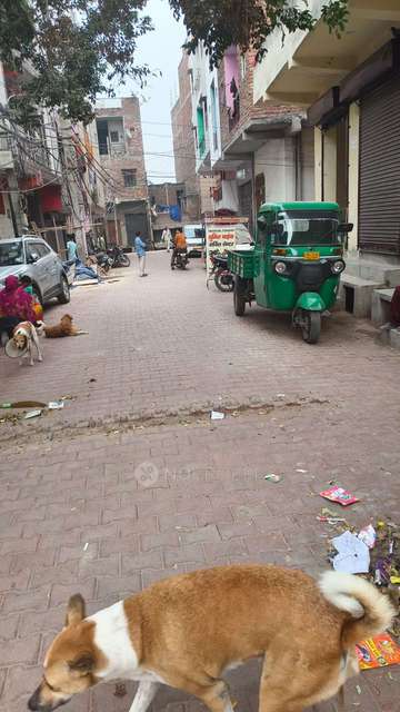 Shop in Sector 62a, Ghaziabad for Rent 