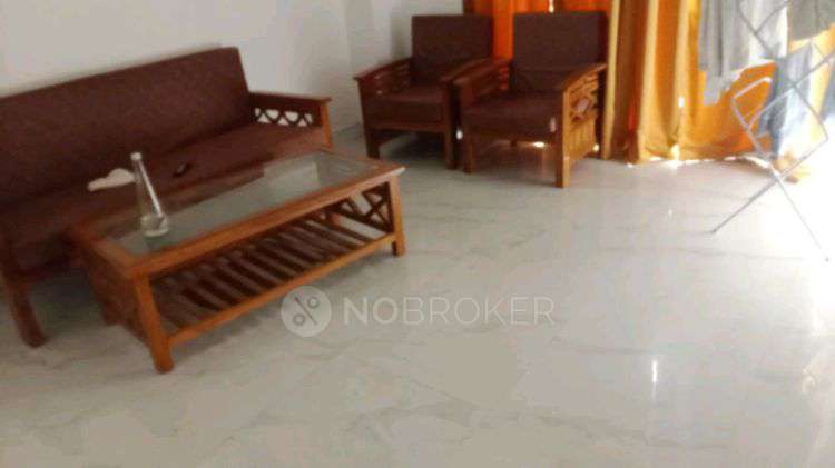 Single Room for Male In 3 BHK  In Ny House  In Sector 57