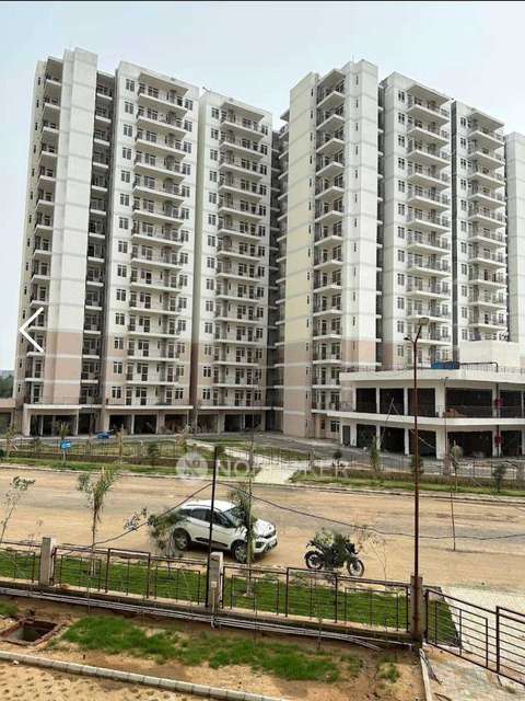 2 BHK Flat In Suncity Avenue for Rent  In Sector 76