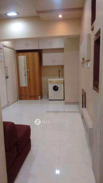 1 BHK Flat In Om Leva For Sale  In Mulund East