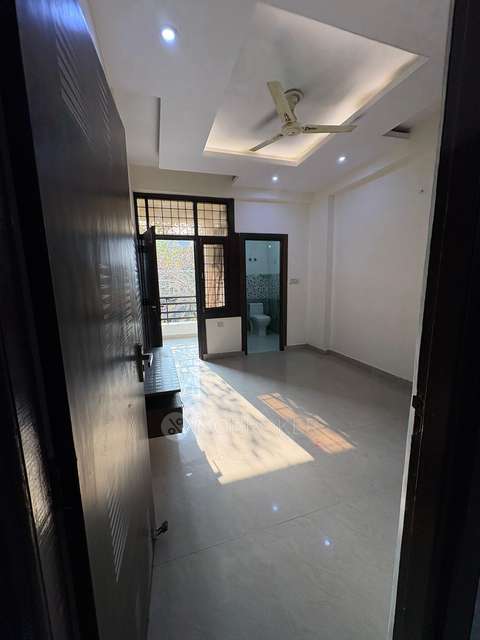 2 BHK Flat In Divya Apartment   For Sale  In Indirapuram
