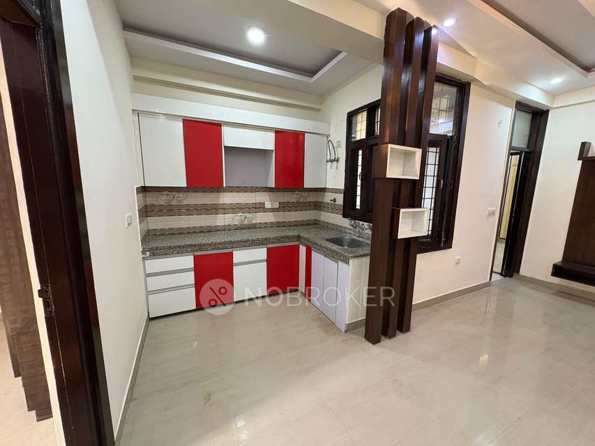 2 BHK Flat In Divya Apartment   For Sale  In Indirapuram