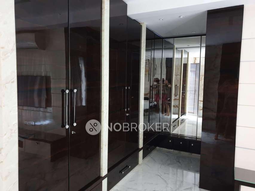 4+ BHK Flat In Wadhwa The Address For Sale  In Ghatkopar West