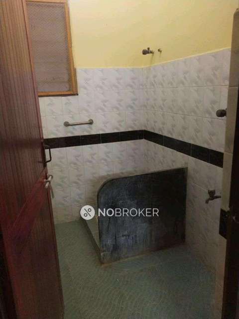 2 BHK Flat In Balaji Apartment For Sale  In Adyar