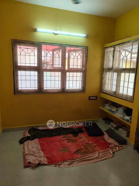 2 BHK Flat In Balaji Apartment For Sale  In Adyar