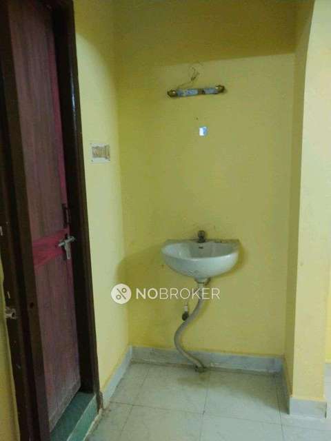 2 BHK Flat In Balaji Apartment For Sale  In Adyar