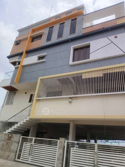 4 BHK Flat In Standlone Building For Sale  In Hdfc Bank