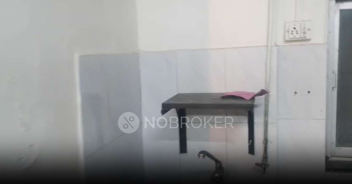 1 RK Flat In New Parishram Co- Op Soc, Bhandar Galli Matunga W For Sale  In S Keer Complex, Bhandar Gali, Vsnl Colony, Mahim, Mumbai, Maharashtra 400016, India