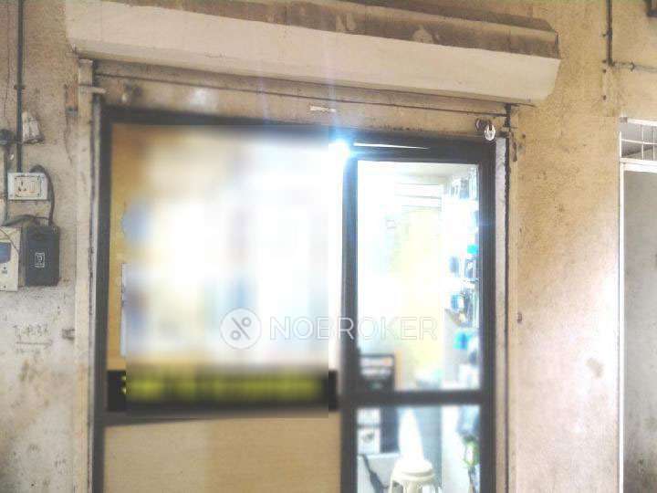 Shop in Guruwar Peth, Pune for sale 