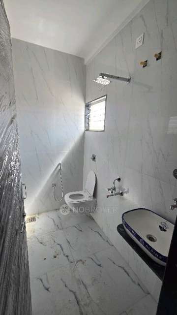 2 BHK Flat In Standalone  Building for Rent  In Lohegaon