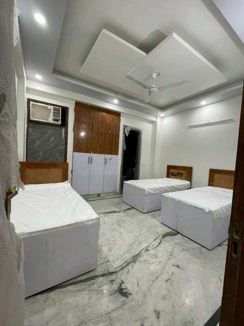 PG for Anyone in Sector 27