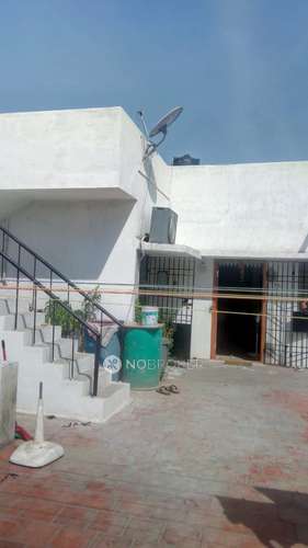 2 BHK House for Rent  In Perumbakkam