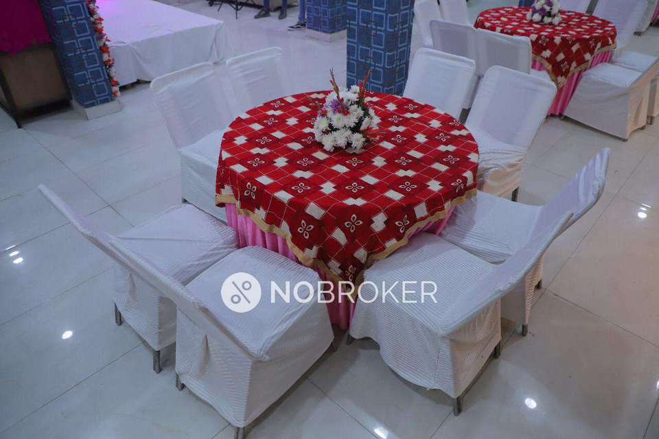 Showroom in Mayur Vihar Phase Iii, Delhi for sale 