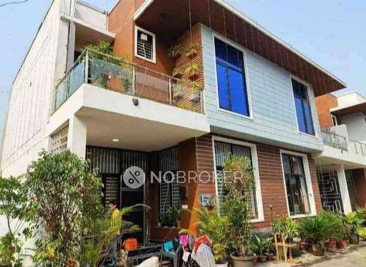 3 BHK Villa In Kingson Green Villa For Sale  In Noida Extension