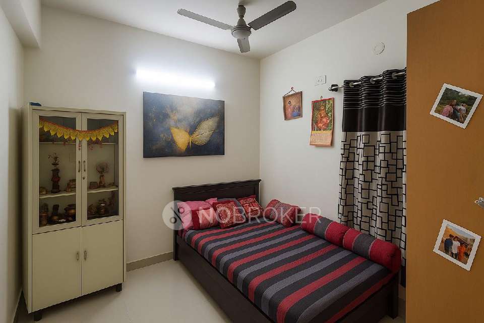 3 BHK Flat In Alekhya Foot Prints For Sale  In Gachibowli