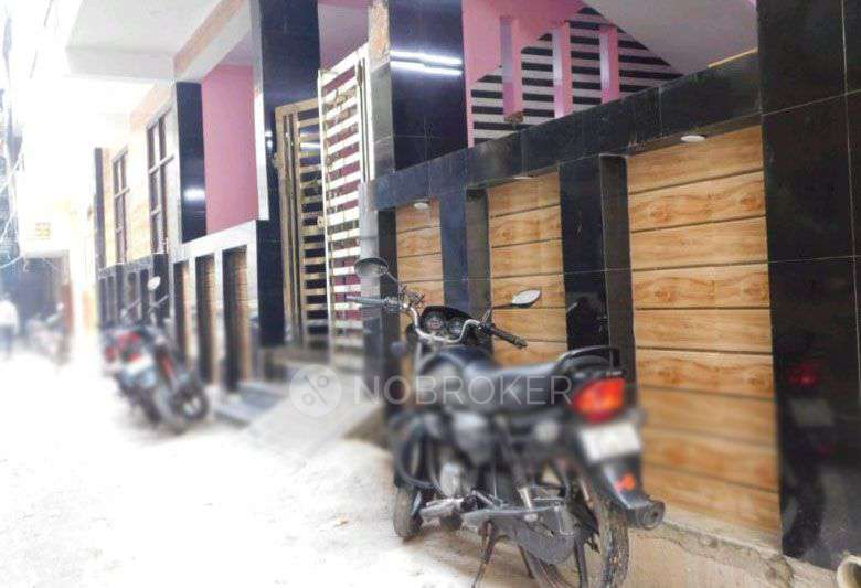 Commercial Property in 273, Hoshiyarpur, Hoshiarpur Village, Sector 51, Noida, Uttar Pradesh 201303, India, Noida for Rent 