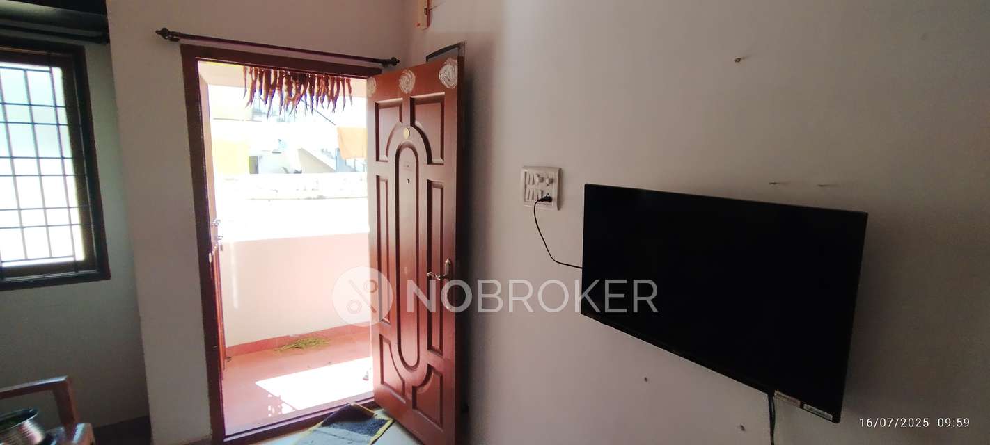 2 BHK Flat In Sarbesh Apartment For Sale  In Selaiyur