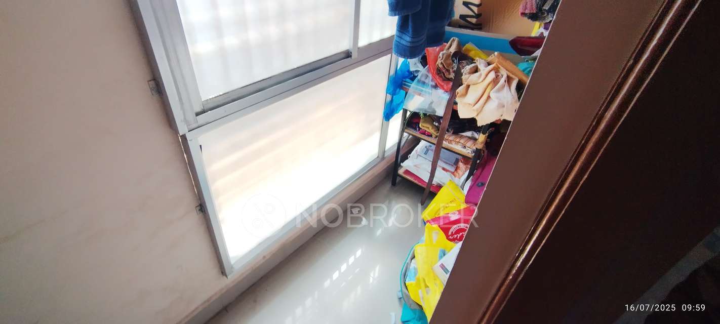 2 BHK Flat In Sarbesh Apartment For Sale  In Selaiyur