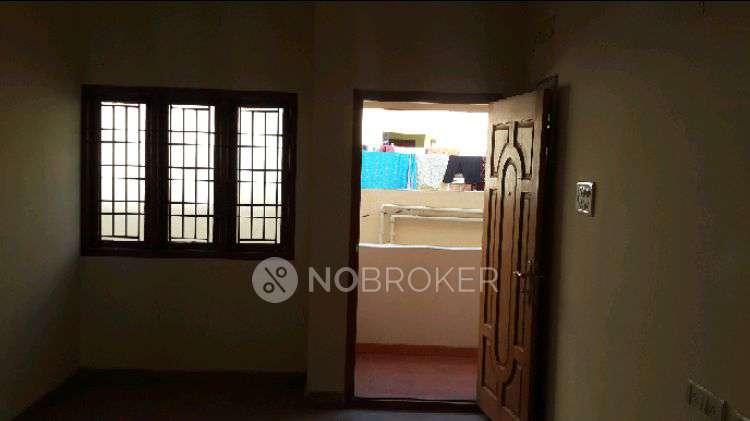 2 BHK Flat In Sarbesh Apartment For Sale  In Selaiyur