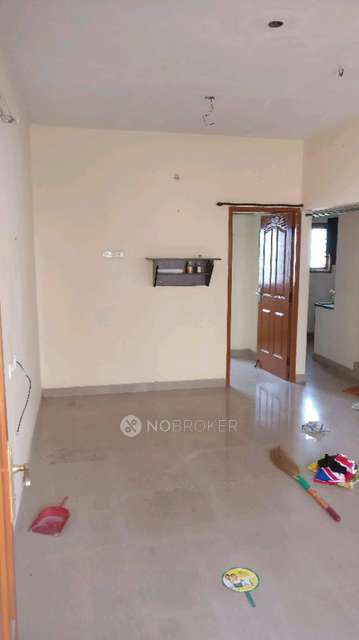 2 BHK Flat In Sarbesh Apartment For Sale  In Selaiyur