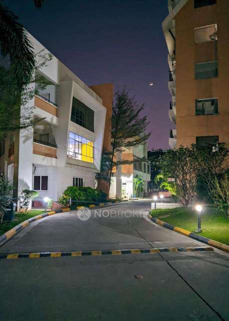 3 BHK Flat In Aditya Dsr Lake Side For Sale  In  Gachibowli