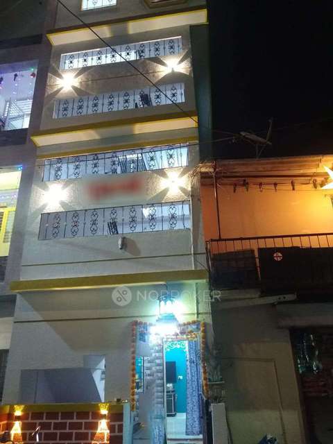 Shared Room for Female In 1 BHK  In Dattawadi