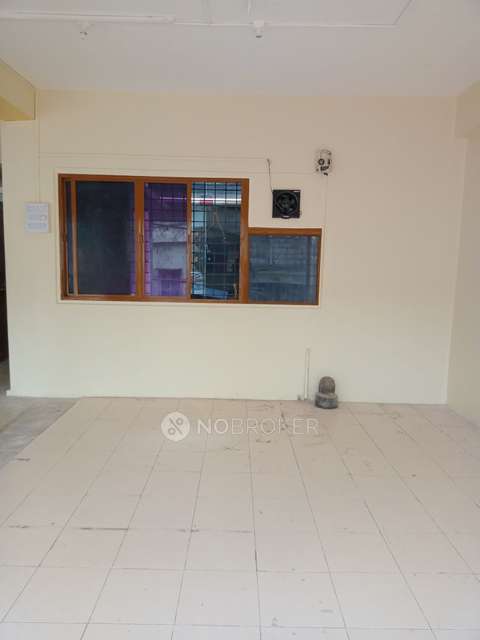 Shop in Tulshibaug, Pune for Rent 