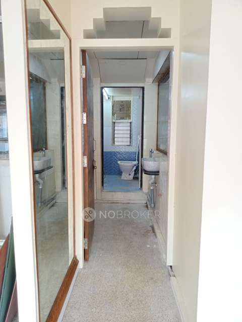 Shop in Tulshibaug, Pune for Rent 