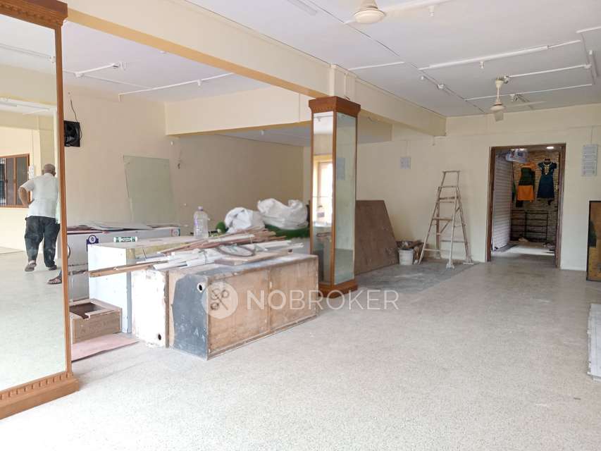 Shop in Tulshibaug, Pune for Rent 