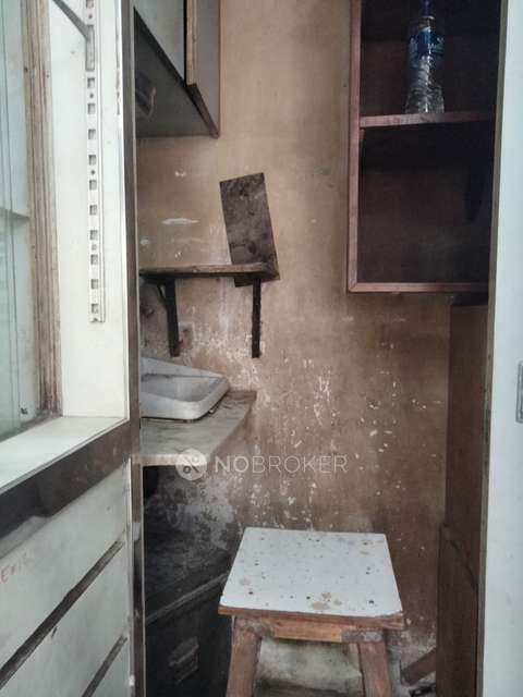 Shop in Colaba, Mumbai for sale 