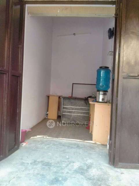 Shop in Vikaspuri, Delhi for Rent 