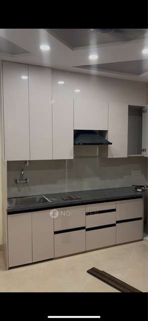 1 BHK Flat for Rent  In Sector 12