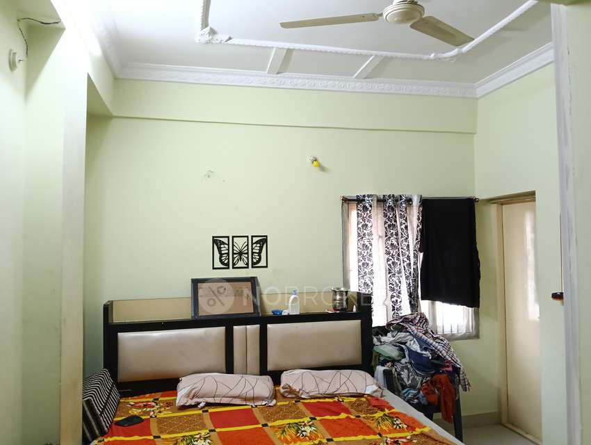 2 BHK Flat In Sri Bhavya Balaji Towers For Sale  In Venkateshwara Nagar ,sainathapuram